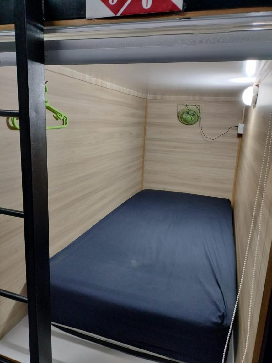 Hotel Bricks Backpackers Sleepbox à Tanah Rata Extérieur photo