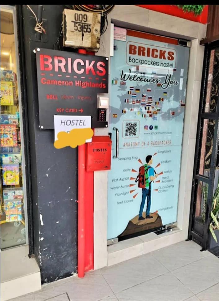 Hotel Bricks Backpackers Sleepbox à Tanah Rata Extérieur photo